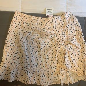 Cute tj max skirt never worn. New with tags